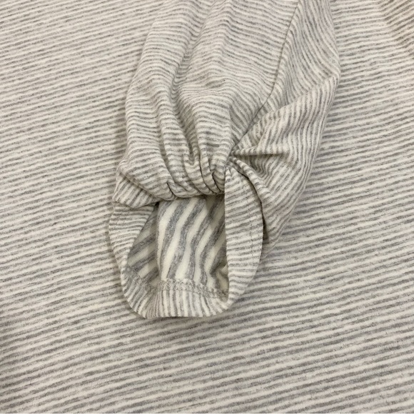 Anthropologie Amadi Grey & White Striped Twisted 3/4” Sleeves Top, Size Medium - Picture 3 of 11